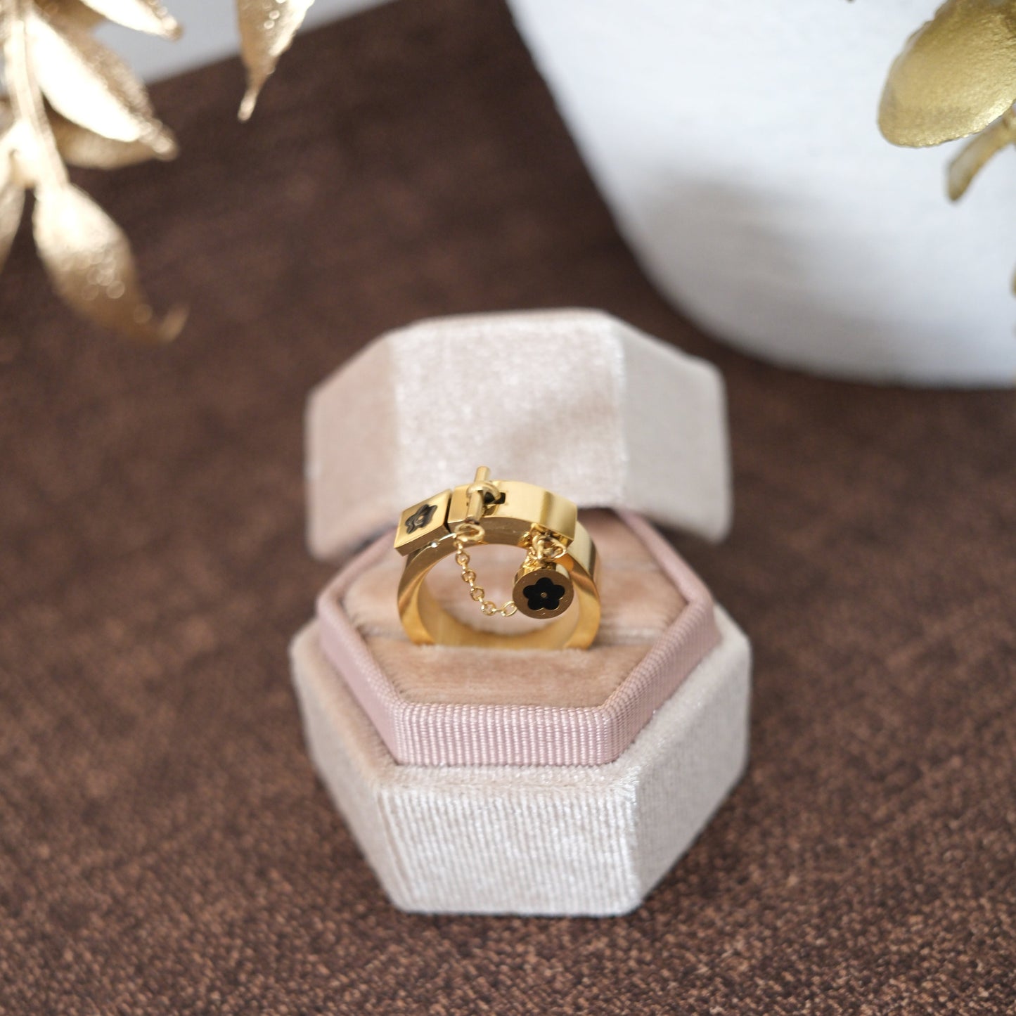 Sera Lock Ring