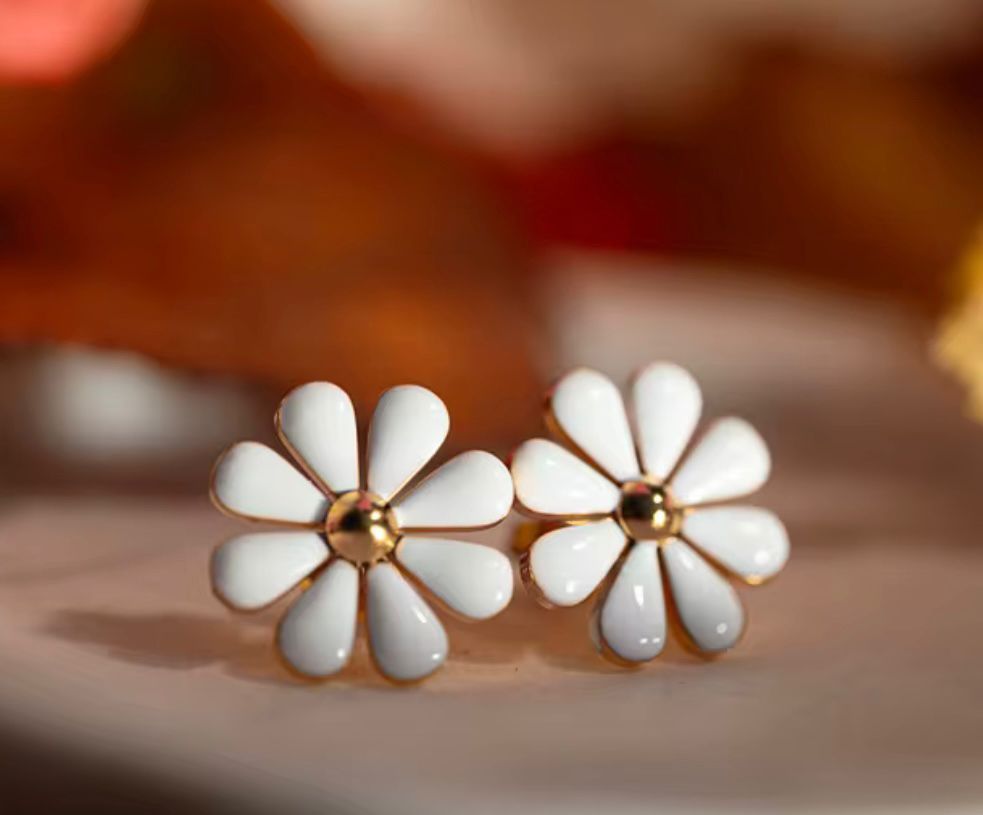 Lilly Earrings