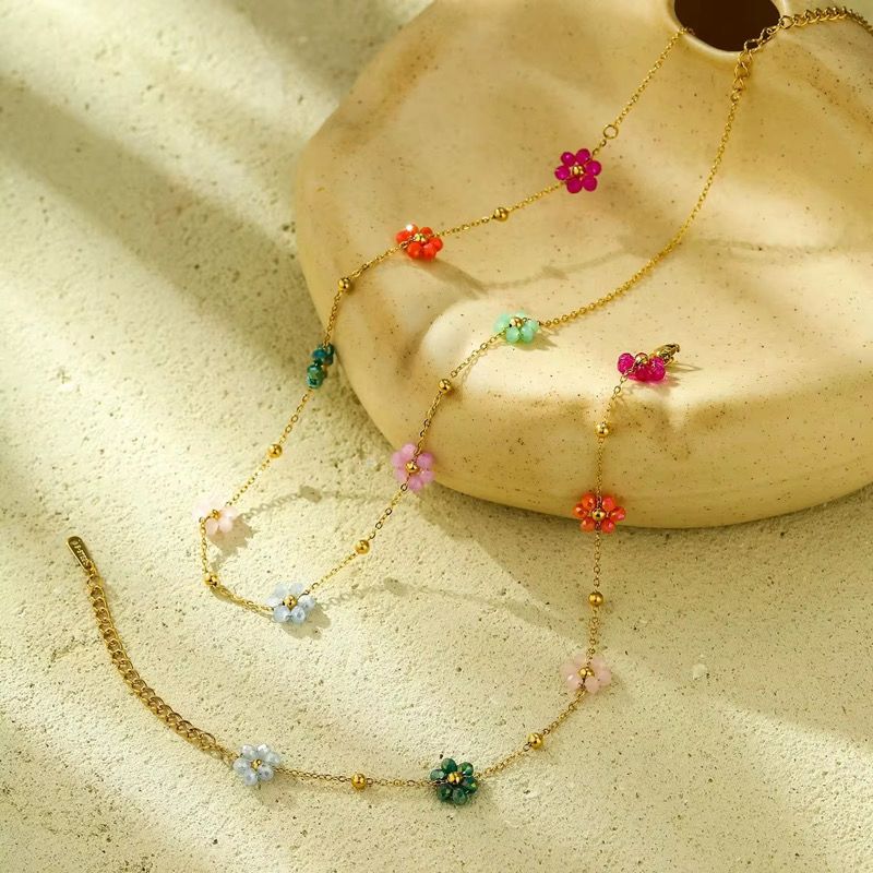 Floral Dots Necklace