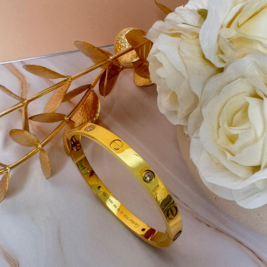 Amoura Bangle