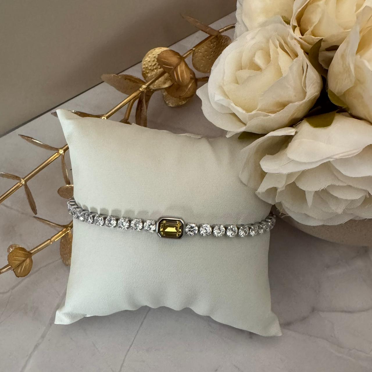 The Saphire Bracelet
