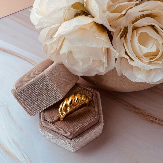 Twisted Ring