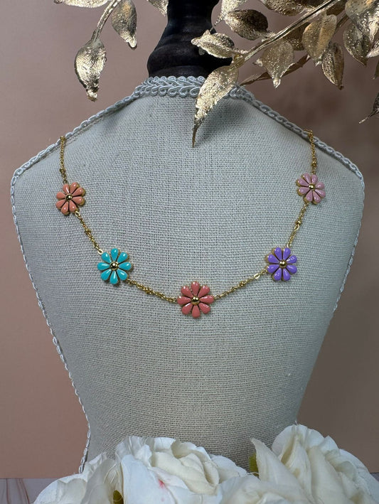 Eterna Necklace