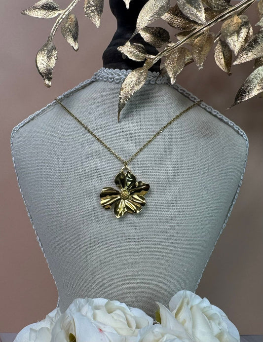 Viora Necklace