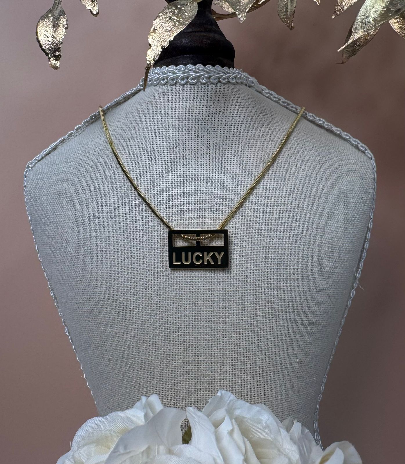 Eclat Necklace