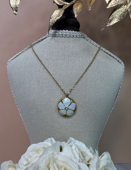 Flolet Necklace