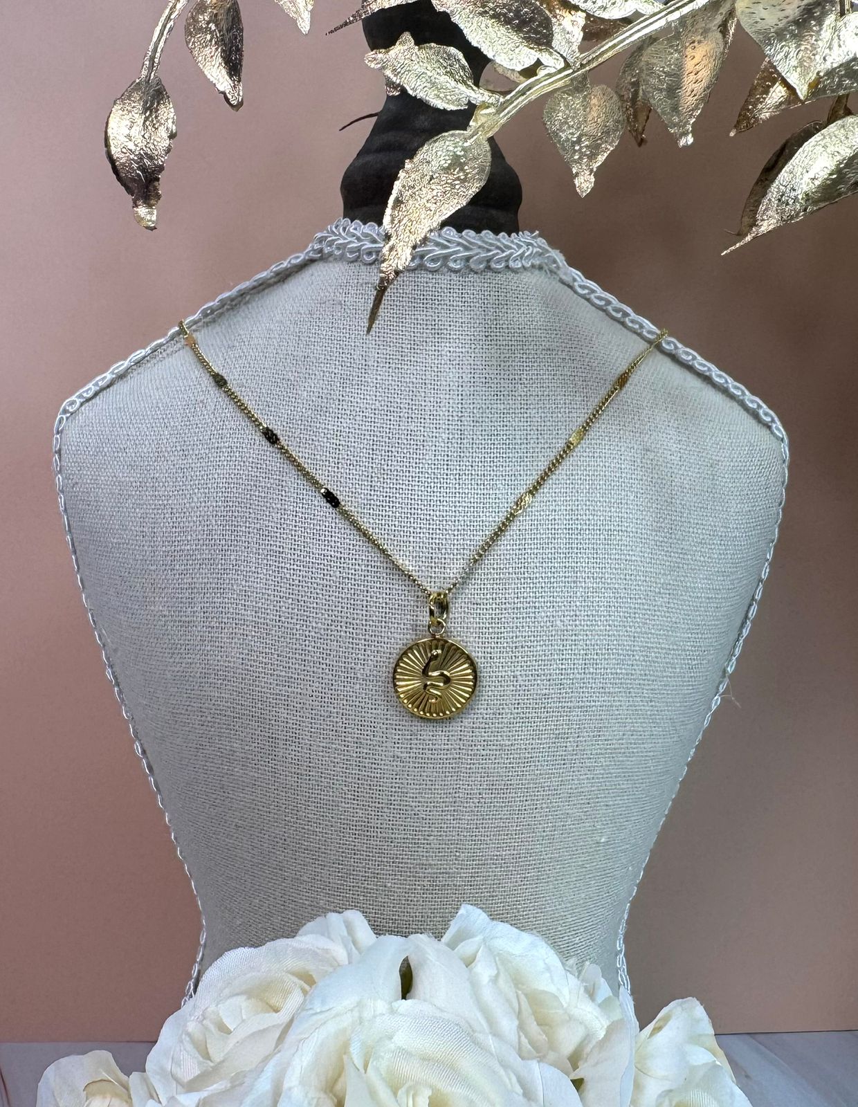 Slinta Necklace