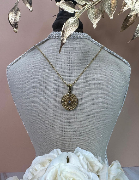 Lunara Necklace