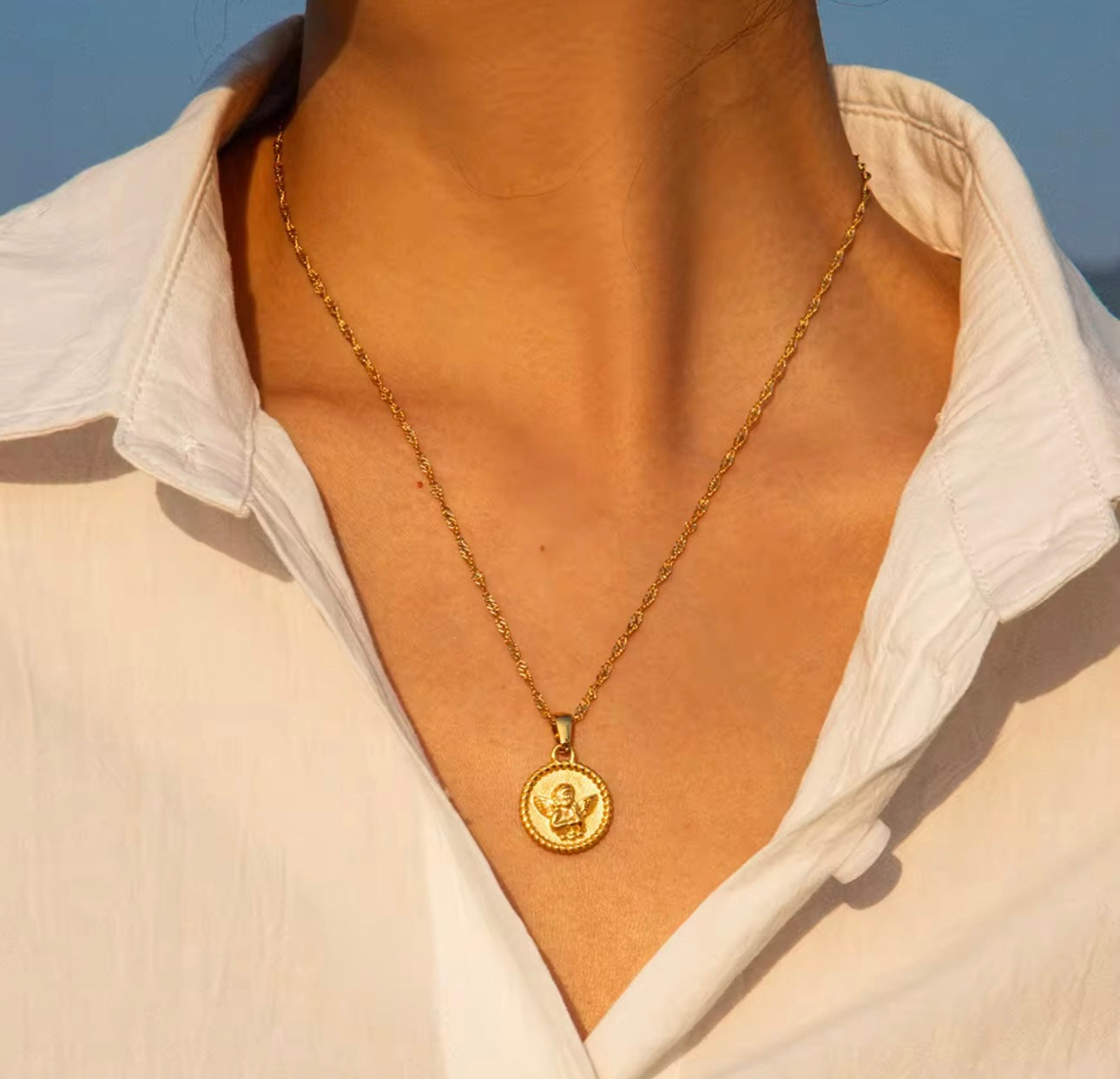 Eros Medallion Necklace