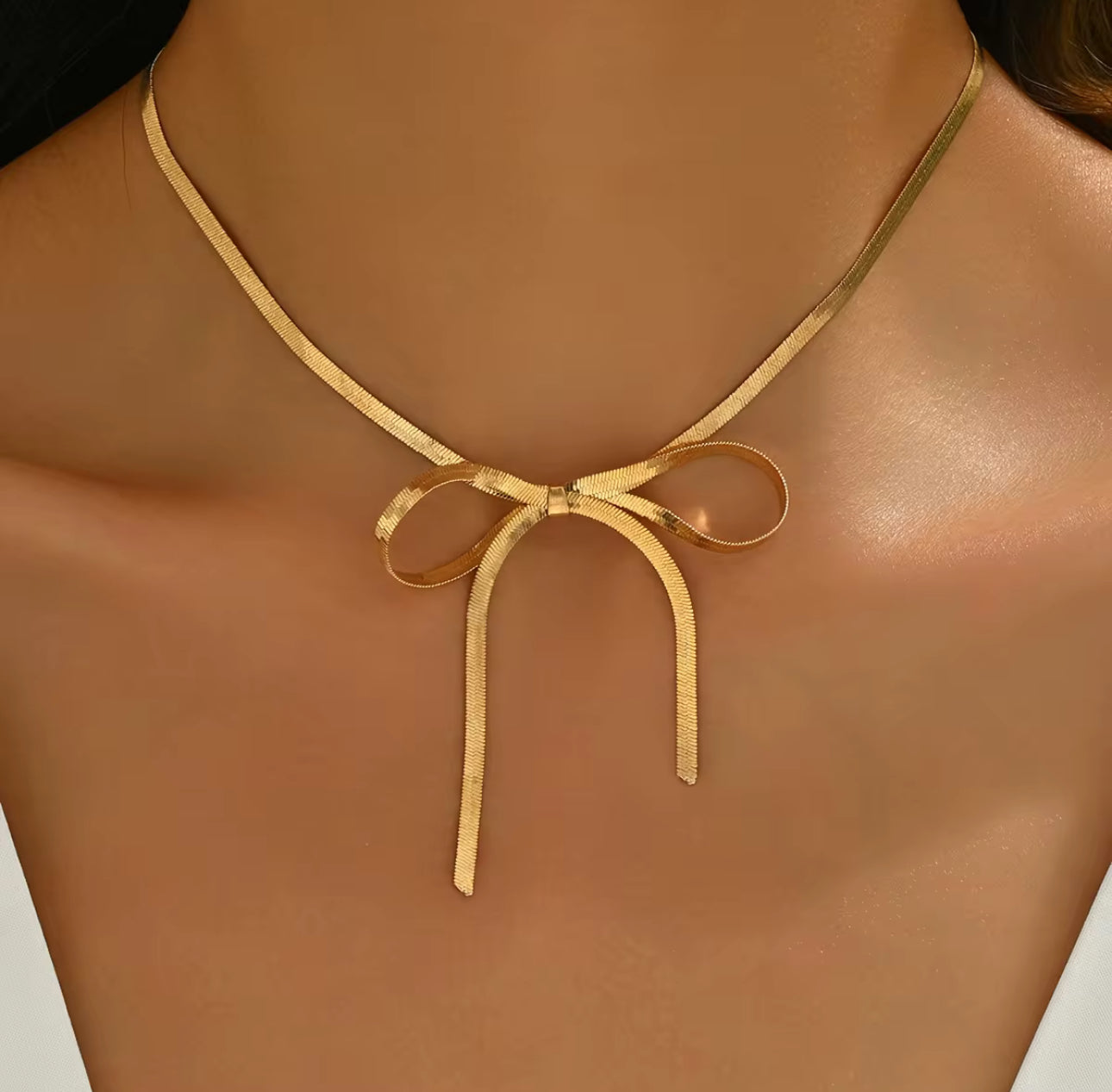 Belle Bow Necklace