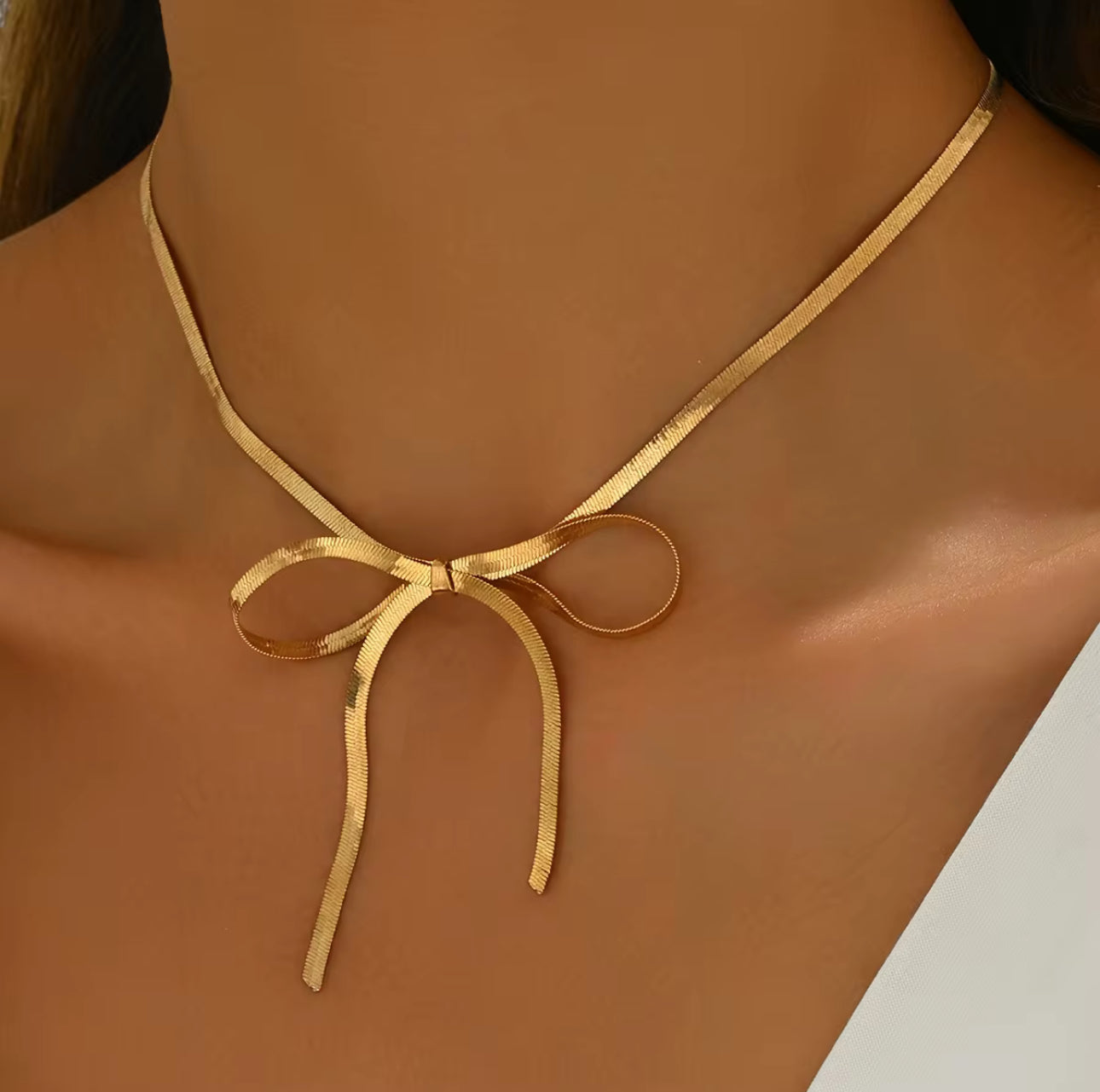 Belle Bow Necklace