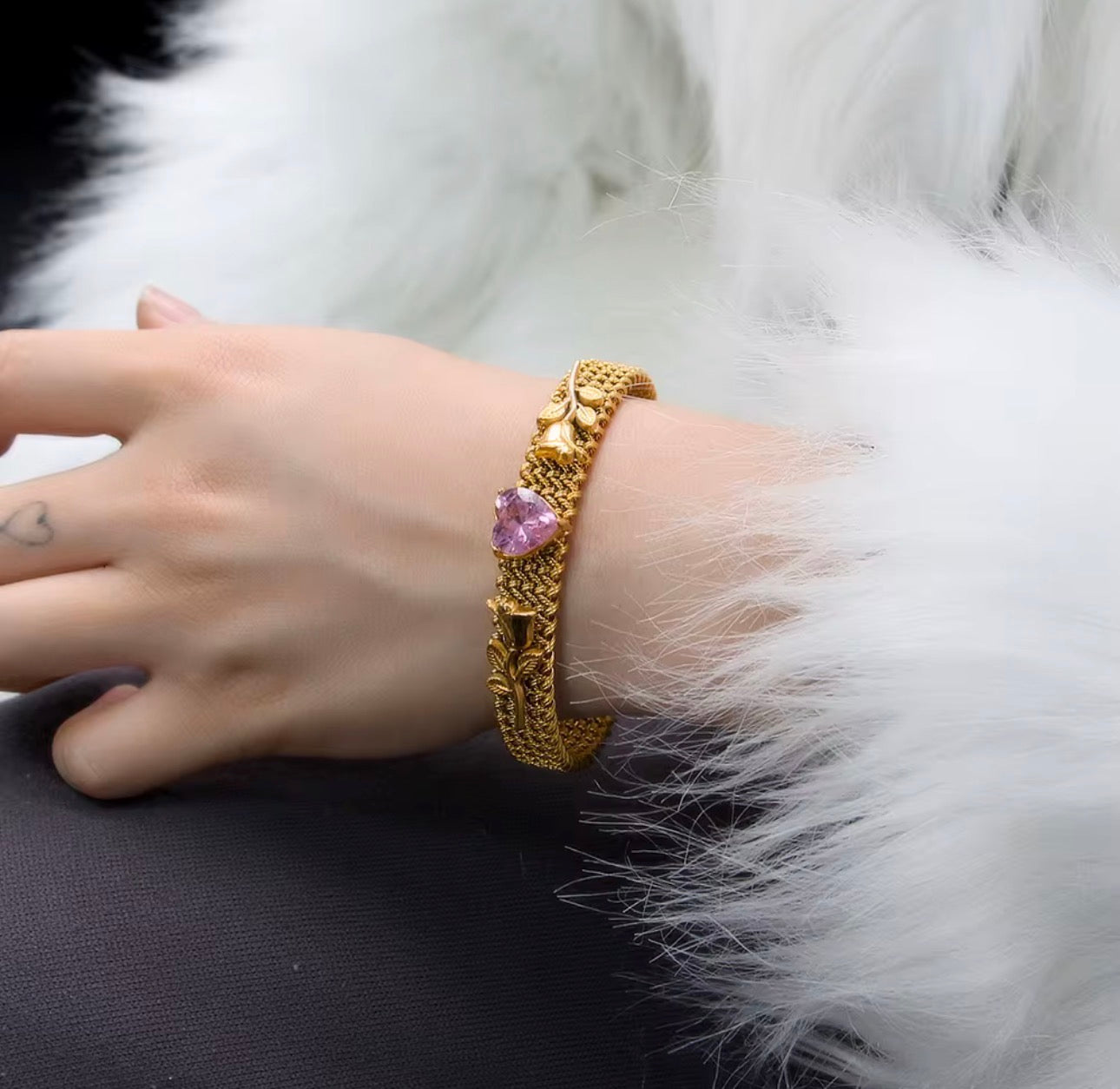 Aurelia Heart Cuff