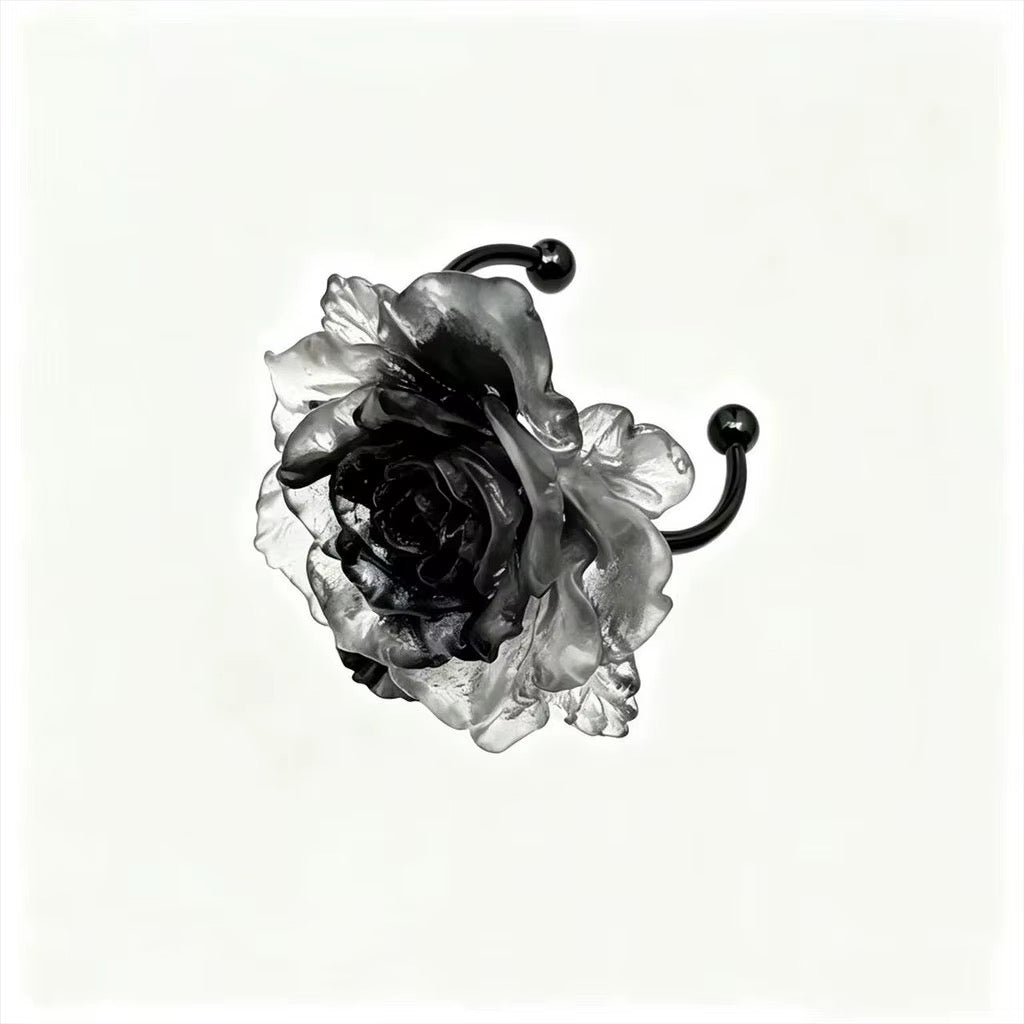 Poison Rose Black Ring