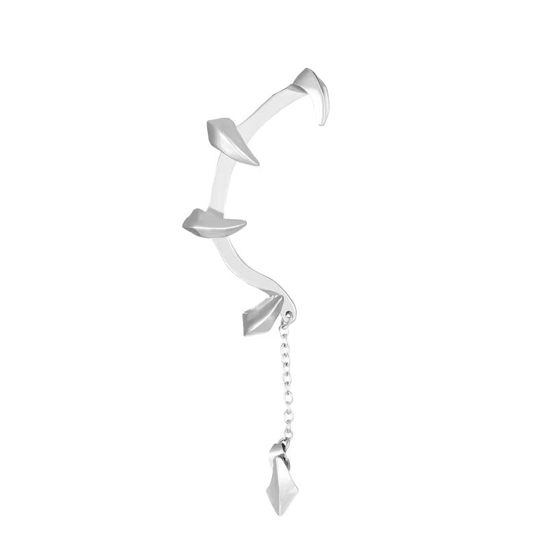 Wicked Thorn Ear Cuff