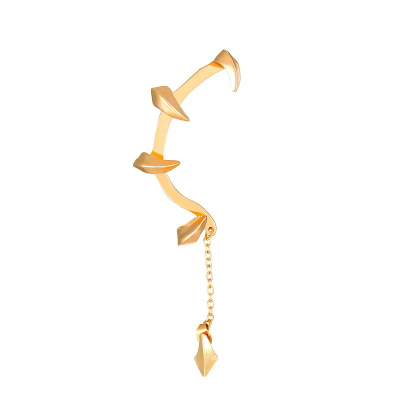 Wicked Thorn Ear Cuff