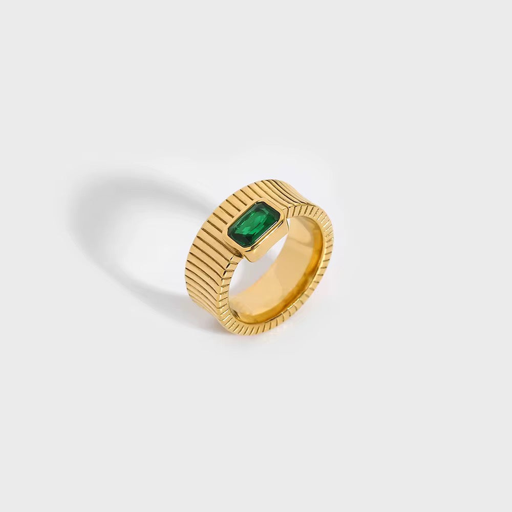 Verde Signet Ring