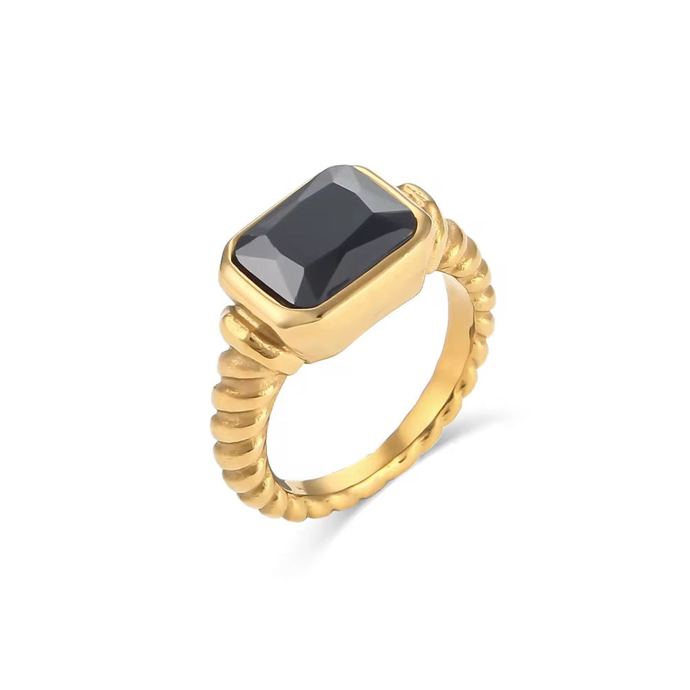 Elio Ring