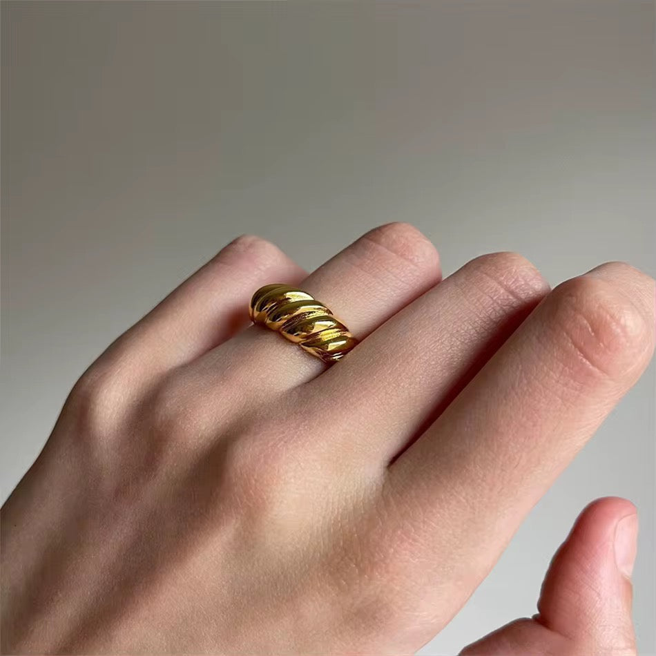 Moïra Ring