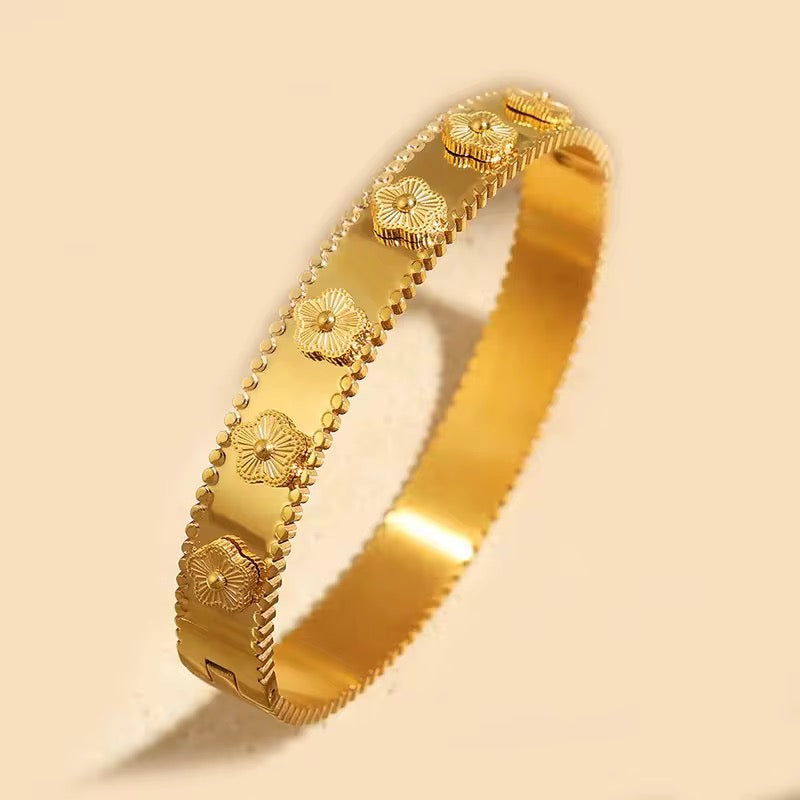 Soléa Bangle