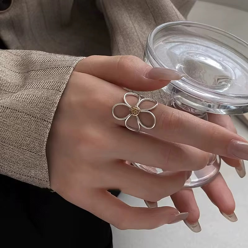 Daisera Ring